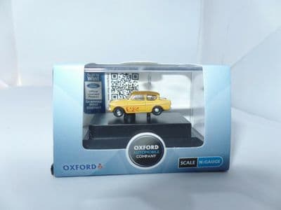 Oxford N105008 N Gauge 1/148 Scale Ford Anglia Yellow Flames Vyvyan Young Ones