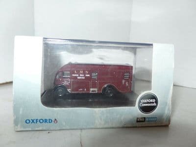 Oxford NAH005 N Gauge 1/148 Scale Albion Horsebox LMS London Midland Scottish