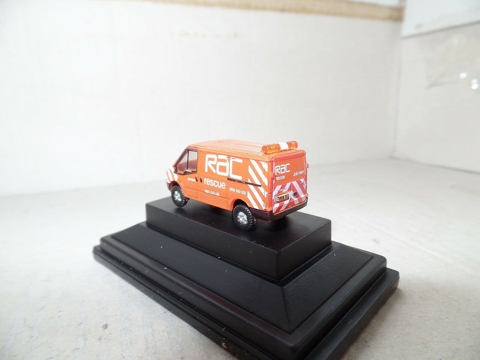 Oxford Diecast 76FTB001 RAC Ford Transit MkI Beavertail
