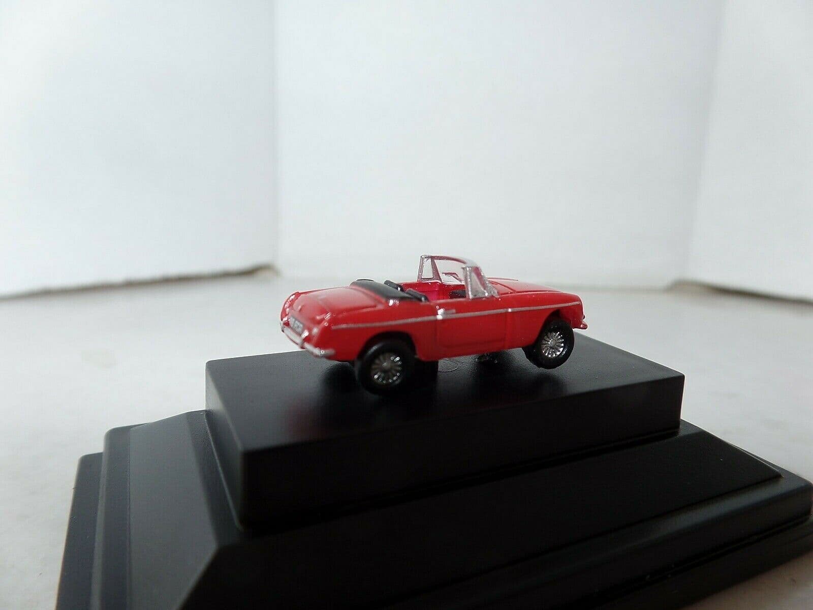 76MGB001 - Oxford Diecast MGB Roadster In Tartan Red - Foto 7
