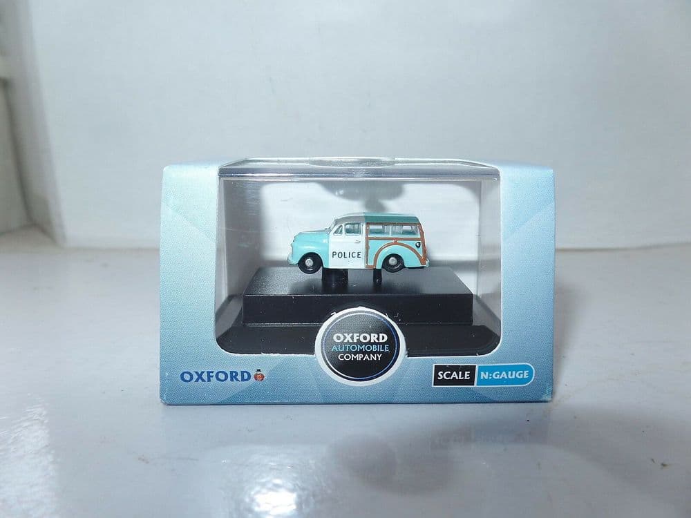 Voiture Miniature Morris Traveller Police De Wolverhampton 1:148 Oxford Diecast - Neuf En Boîte (NMMT004)