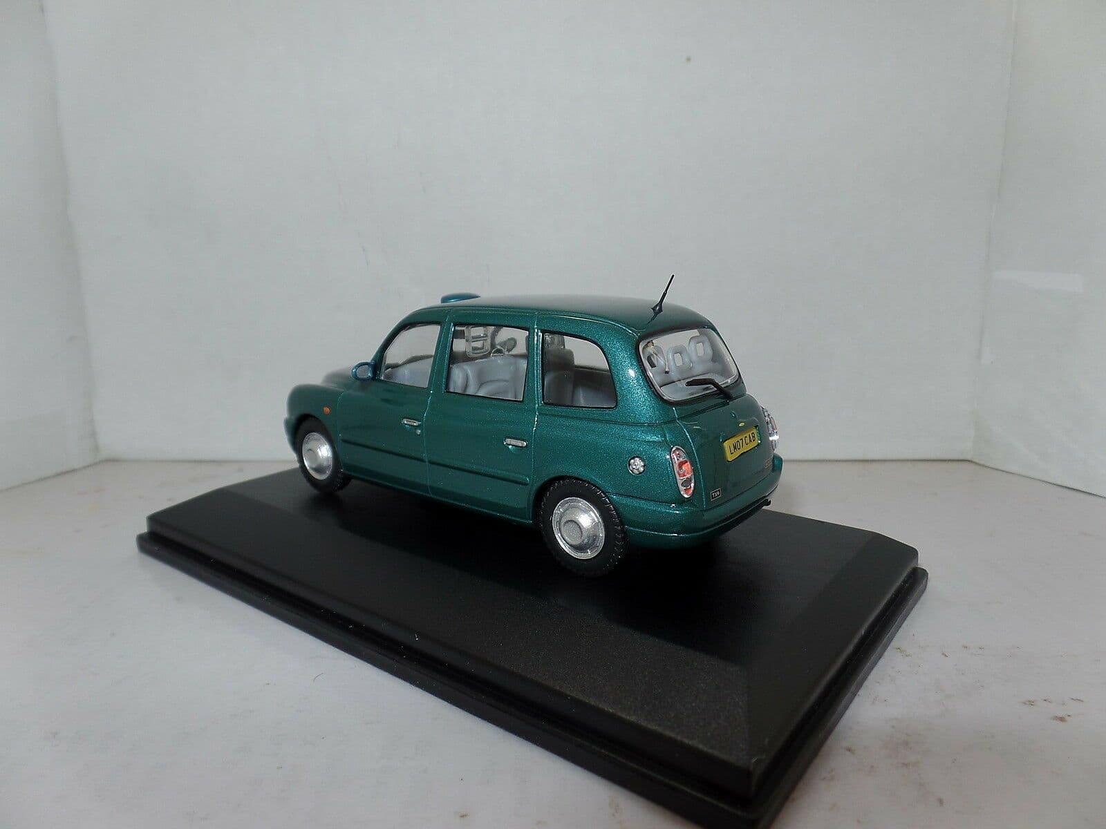 Oxford 43TX4007 TX4007 1/43 O Scale London TX4 Taxi Peacock