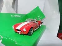 Oxford Welly 24002W 1/24 Scale  Shelby Cobra Red 1965 Poor Box