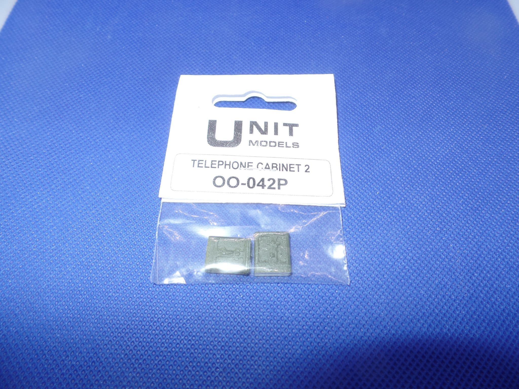Unit Models OO-042P 1/76 OO Scale Telephone Relay Cabinet 2 Green X 2 ...