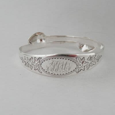 Beautiful Handmade Sterling Silver Sugar Tong Bracelet circa 1795 - 1816