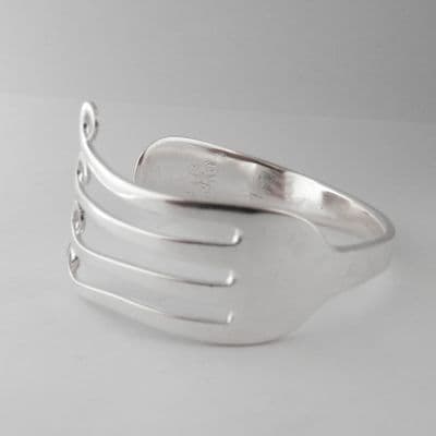 Handmade Sterling Silver Wave Design Fork Bracelet Bangle date 1824