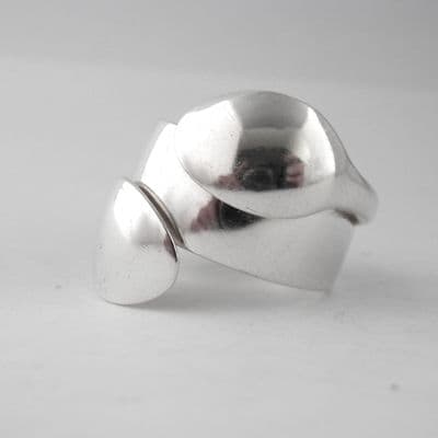 Stunning Gift Handmade Vintage Sterling Silver Sugar Tong Spoon Ring dated 1940