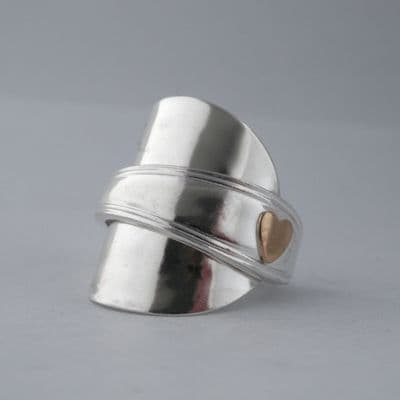 Stunning Handmade Antique Gold Heart Sterling Silver 925 Spoon Ring dated 2025
