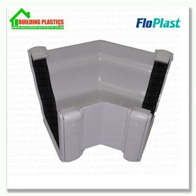 135 degree External Angle Niagara Ogee White