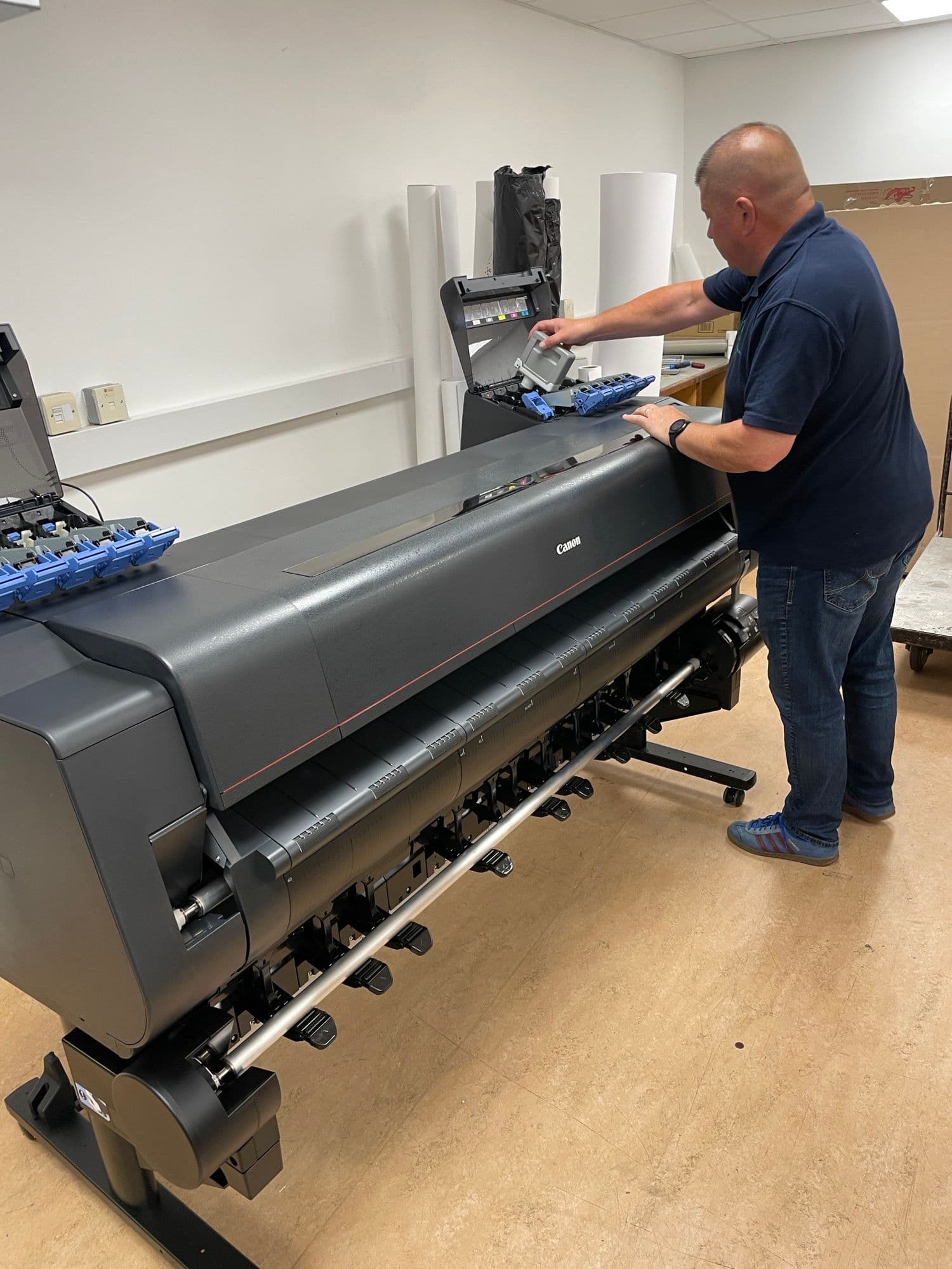 Canon imagePROGRAF PRO-6600 60-Inch Printer Installation for a Professional Artist