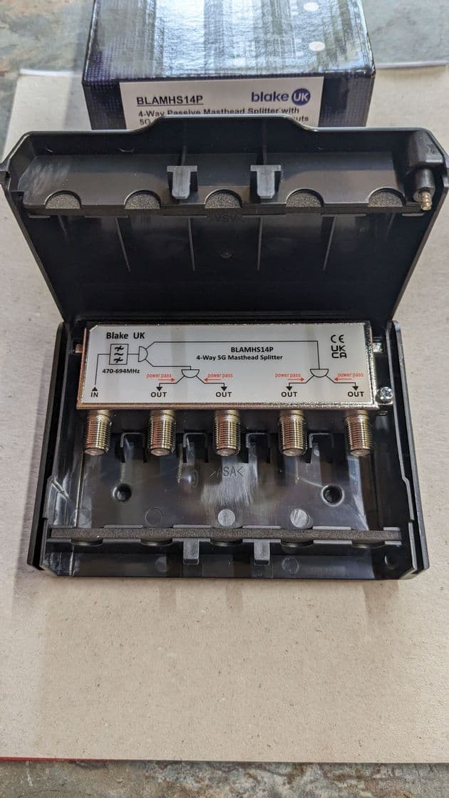 Blake  4 Way Outdoor Splitter 5G  Filtration