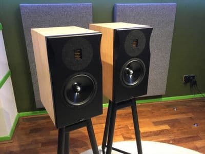 Neat Acoustics MOMENTUM JS (Natural Oak)