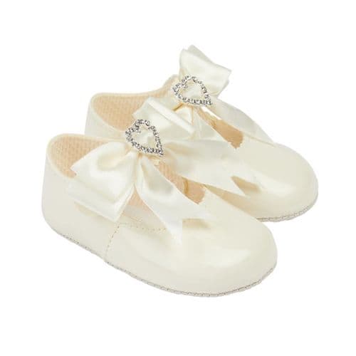 Baby Girls Bow & Diamante Heart Patent Pram Shoes "B062 Ivory"