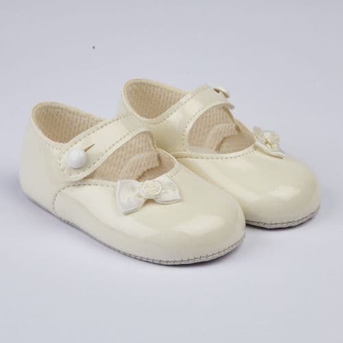 Baby Girls Little Bow Patent Pram Shoes "B616 Ivory"