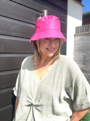 BUCKET HOT PINK - Unisex Bucket Hat Foldaway Summer Travel Sun Hats Reversible