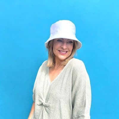 BUCKET WHITE - Unisex Bucket Hat Foldaway Summer Travel Sun Hats Reversible