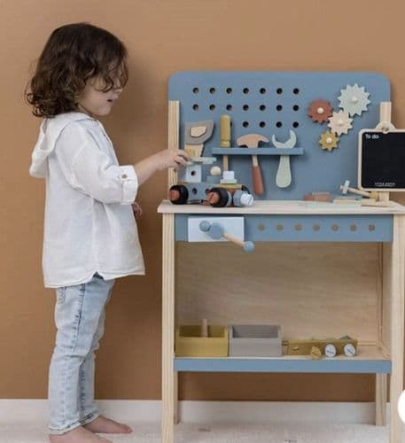 Little Dutch Workbench