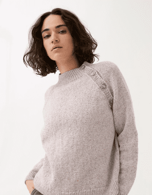 10781 BUTTONED RAGLAN SWEATER- Sirdar Knitting Pattern Leaflet