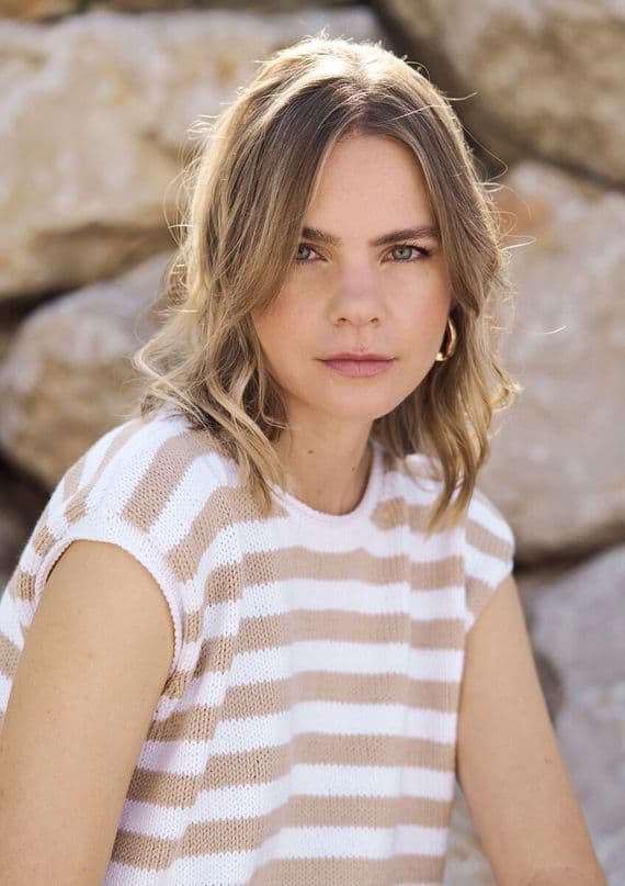 Astrid - Mode at Rowan Pattern - Sleeveless Jumper