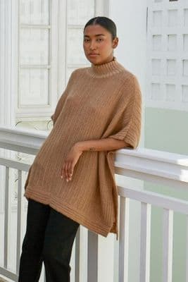 Women's Alpaca Wool Blend Poncho Warm and Lightweight One Size