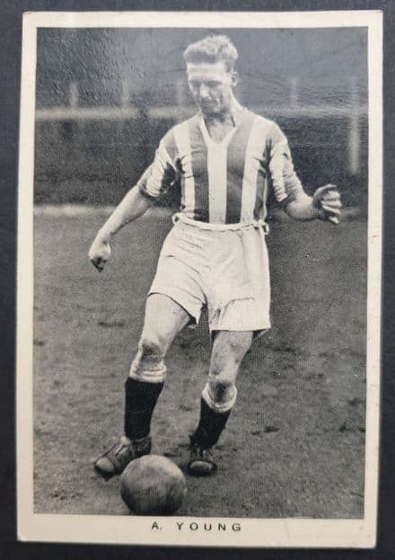 "British Sporting Personalities", WD & HO Wills (1937, Alex Young)