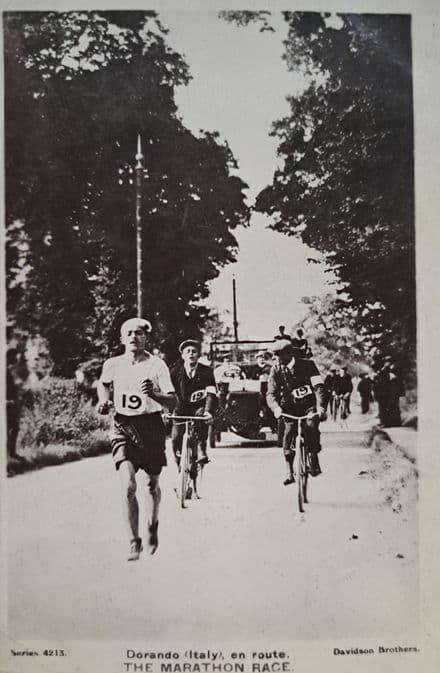 "Dorando En Route - The Marathon Race" Postcard (1908) Davidson Brothers 4213