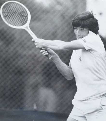 Andrew Jarrett Press Photo "Backhand"