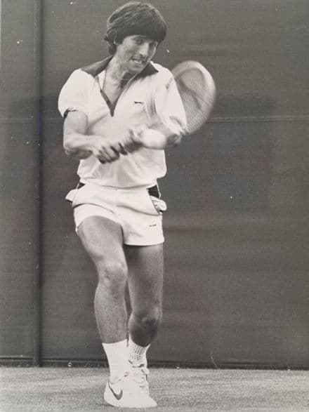 Andrew Jarrett Press Photo "Eyes on the Ball"