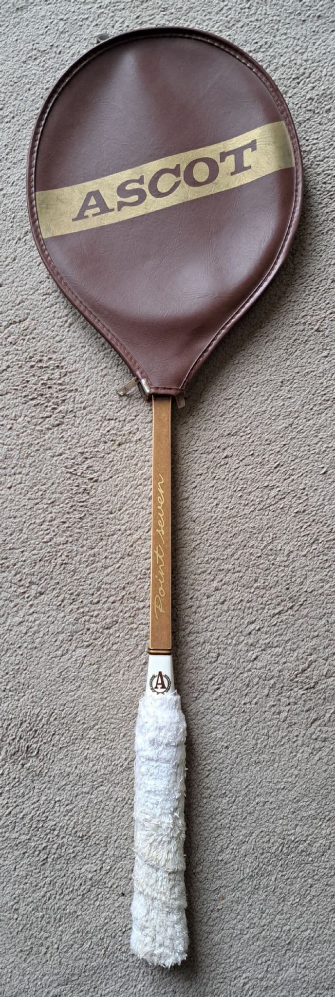 Ascot 2070 Point Server Squash Racket (Hardly Used)