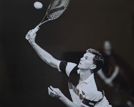 Dan Goldie Press Photo
