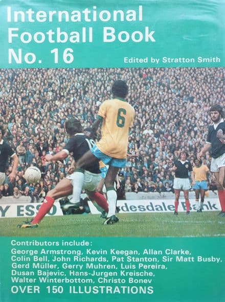 International Football Book No.16