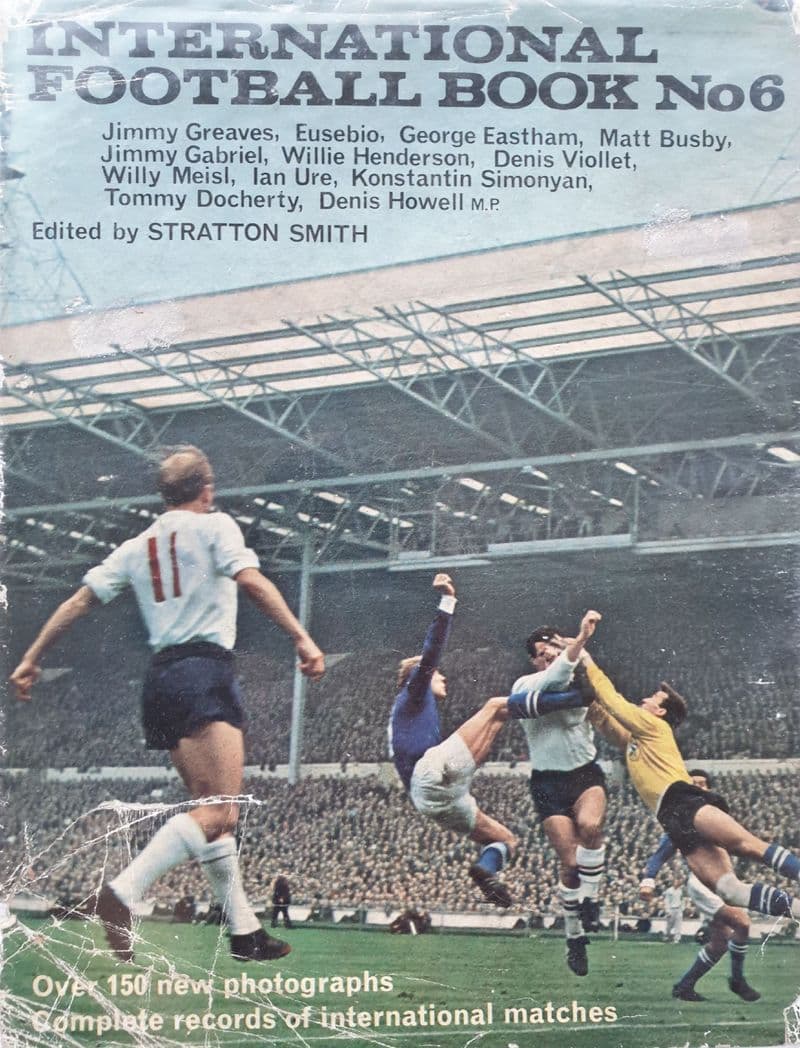 International Football Book No.6