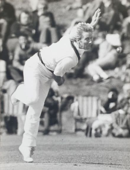 Jeff Thomson Press Photograph