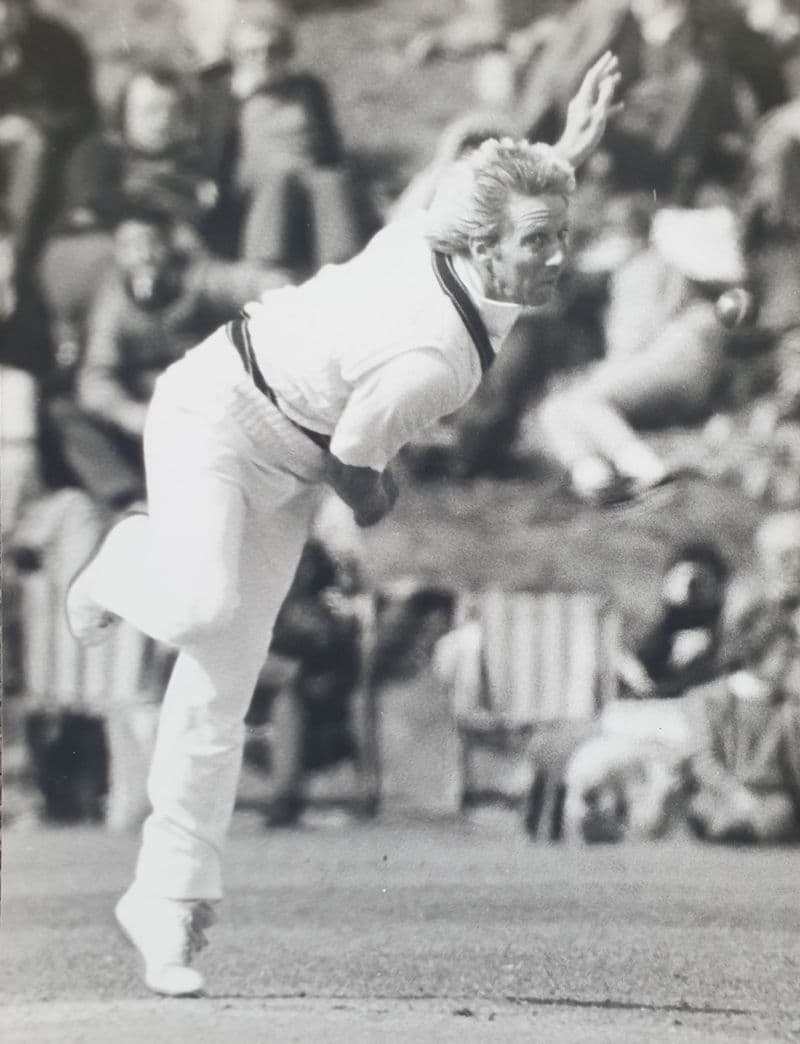Jeff Thomson Press Photograph