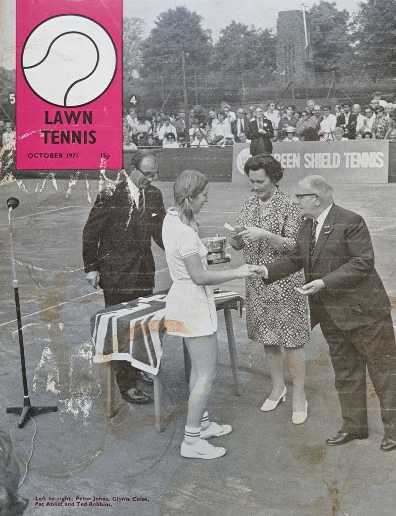 Lawn Tennis (1971, Oct)