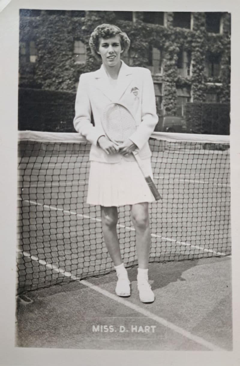 Miss Doris Hart Card (Unused)