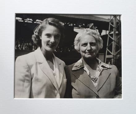 Mrs Menzies & Mrs Wightman Press Photo (1948, Jun 11th)