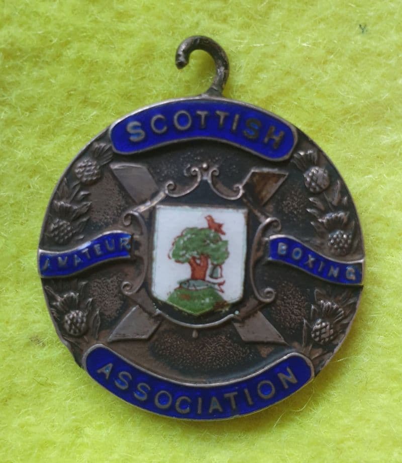 Scottish Amateur Boxing Association 1964 Enamel Badge / Medal