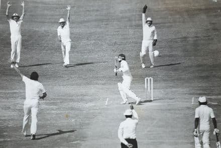 Shoaib Mohammed Caught by Smith