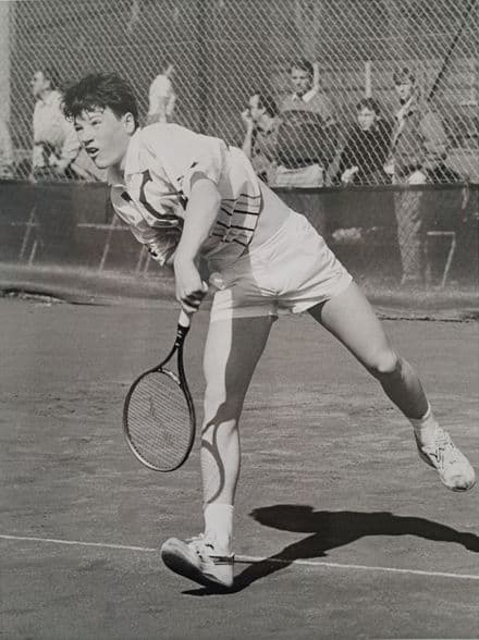 Stuart Silvester Press Photo "Serving"