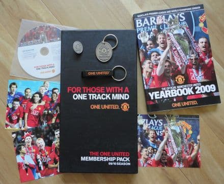 The Official Manchester United Yearbook 2009 (Plus Members Pack)