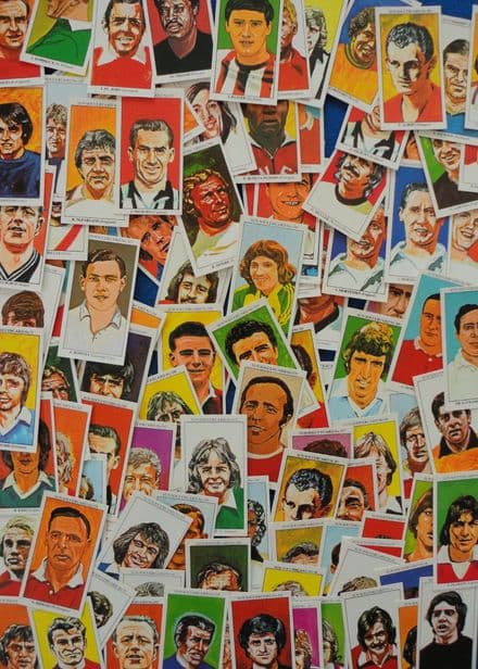 The Sun Soccercards (c.90 Cards)