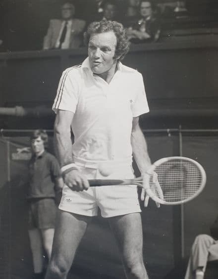 Tom Okker Press Photo (Wimbledon 1975, Jul 1st)