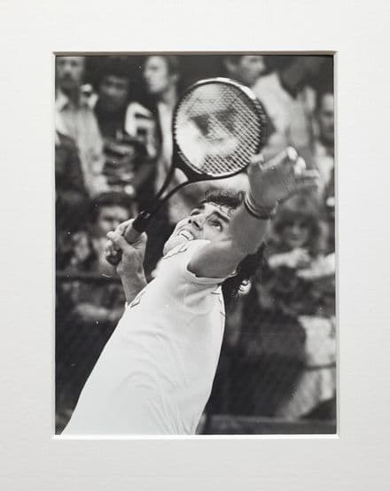 Victor Pecci Press Photo "Eyes on the Ball"