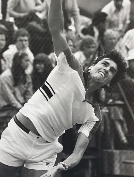 Victor Pecci Press Photo "Service"