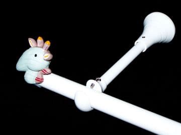 1.2m - 2.1m Extendable Adjustable Designer Bracket Eyelet Curtain Pole with GIRAFFE Finials