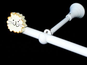 1.2m - 2.1m Extendable Adjustable Designer Bracket Eyelet Curtain Pole with Lion Finials