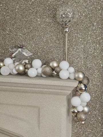 1.8m / 2.7m Champagne & White Mixed Bauble Christmas Garland