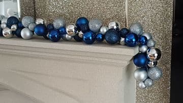 1.8m / 2.7m Navy & Silver Mixed Bauble Christmas Garland