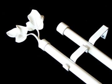 19/19 Double Layer Gloss White Eyelet Curtain Pole Twin Leaf